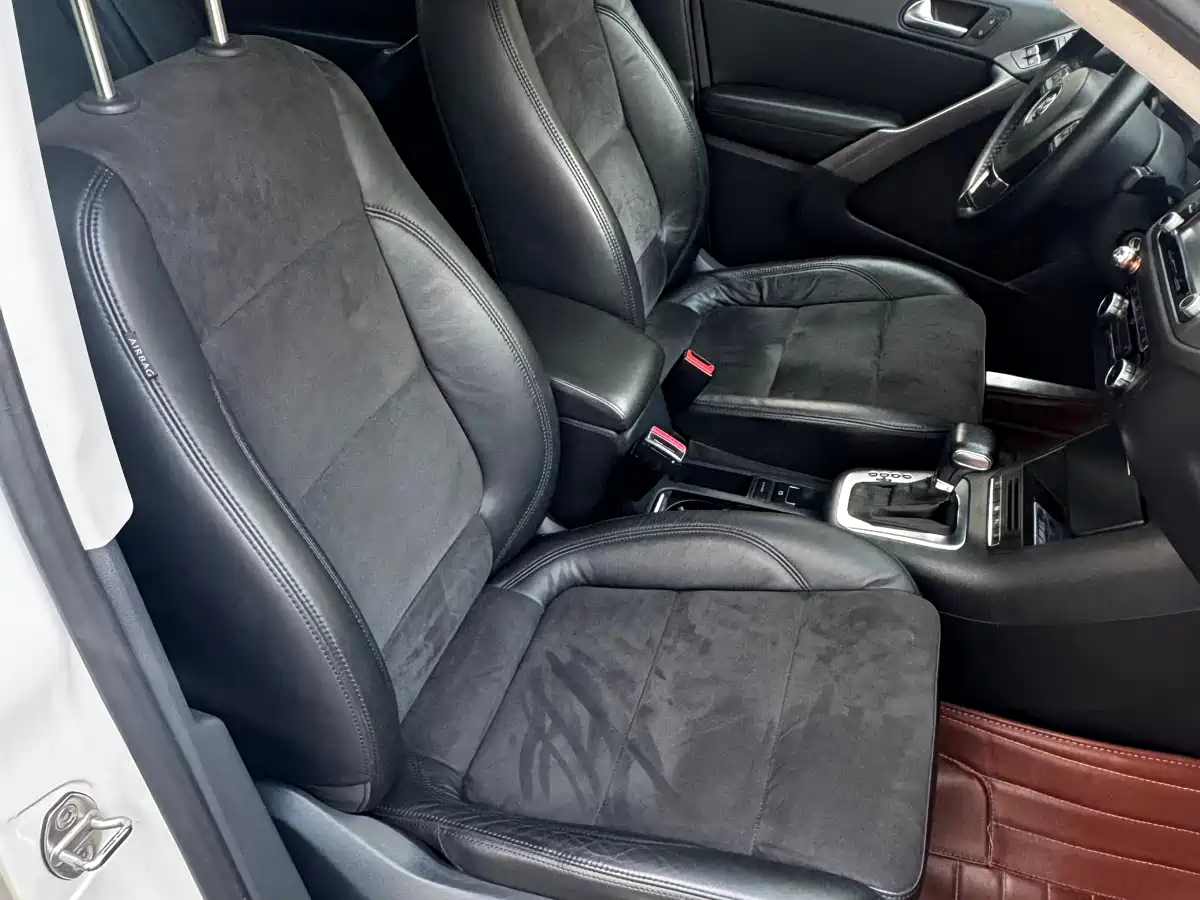 Volkswagen Tiguan 2010 2.0TSI Automatic AWD Flagship фото 15