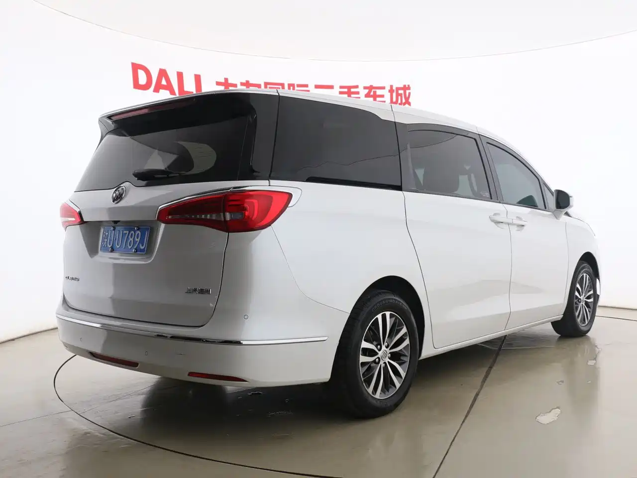 Buick GL8 2018 ES 28T Luxury Type China VI фото 14