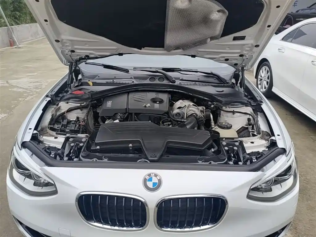 BMW 1 Series (Import) 2013 Facelift 118i Sport Model фото 20