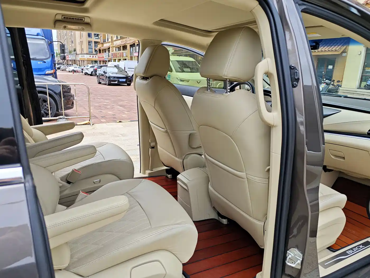 BUICK GL8