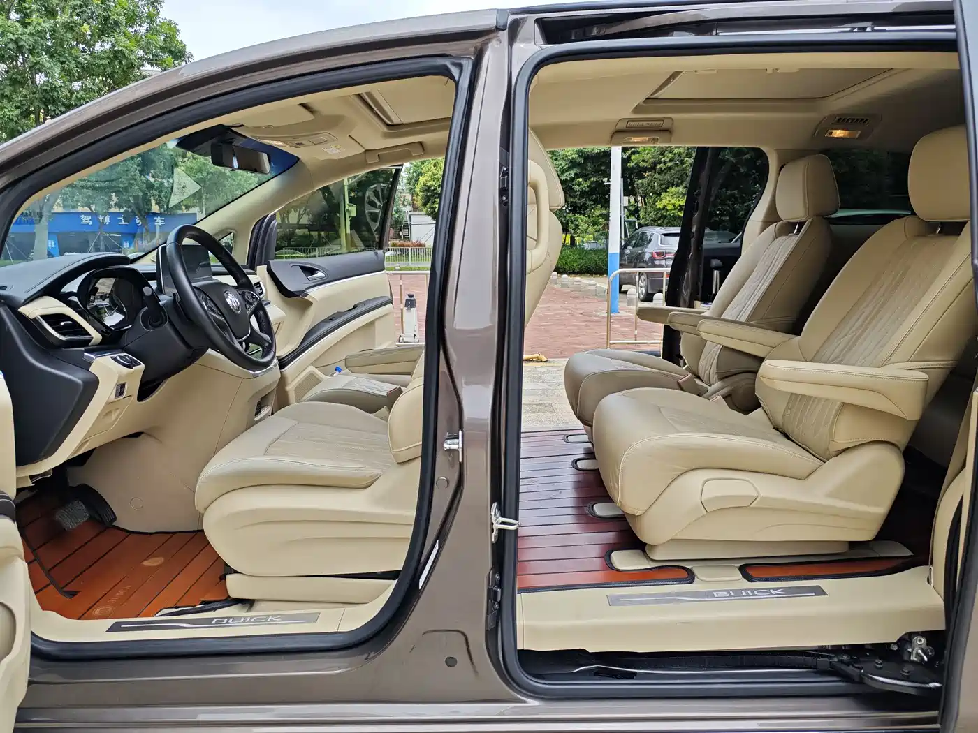 BUICK GL8