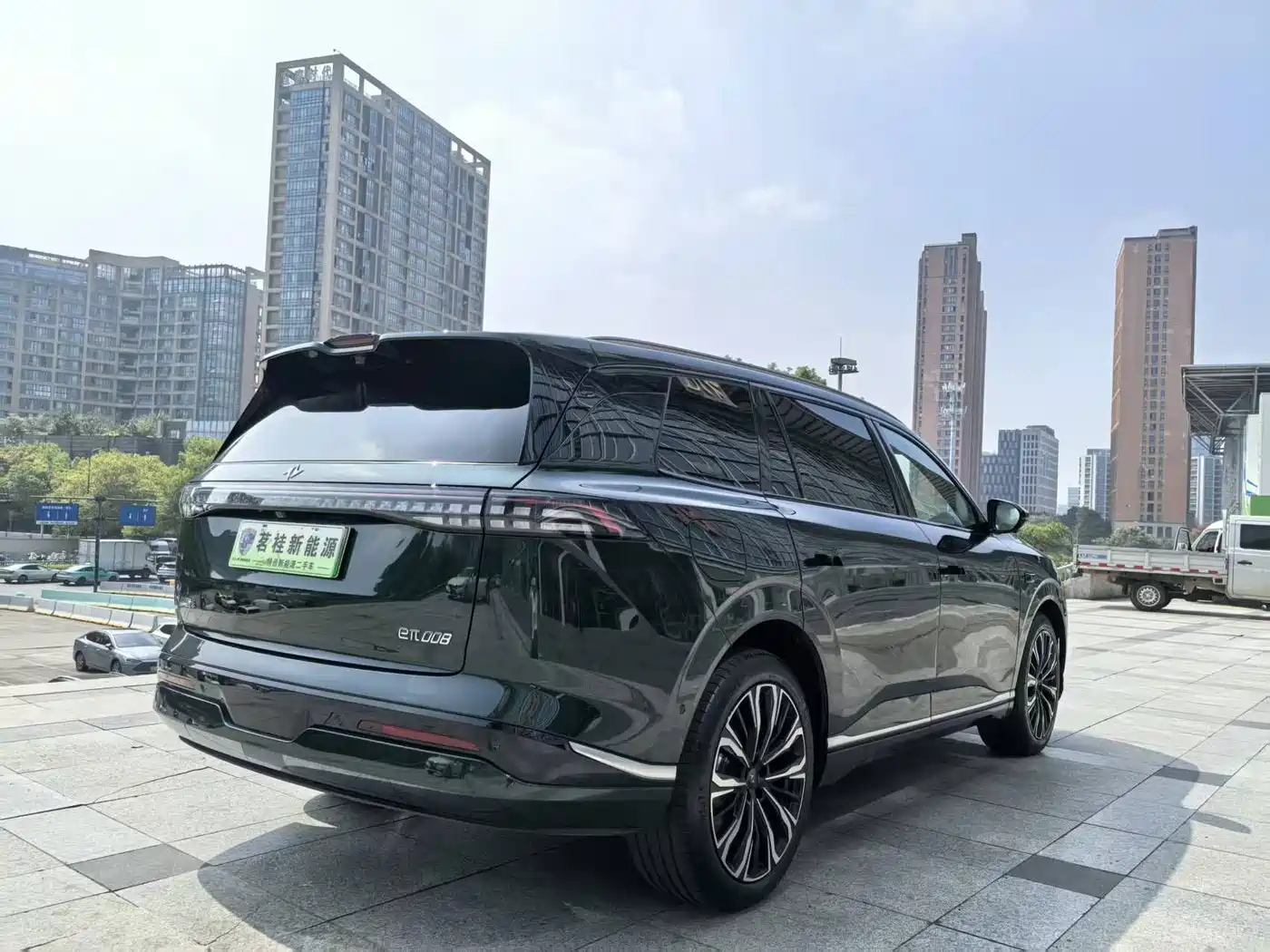 Dongfeng Yipai eπ008 2025 2026 6-seater Pure Electric Family Edition