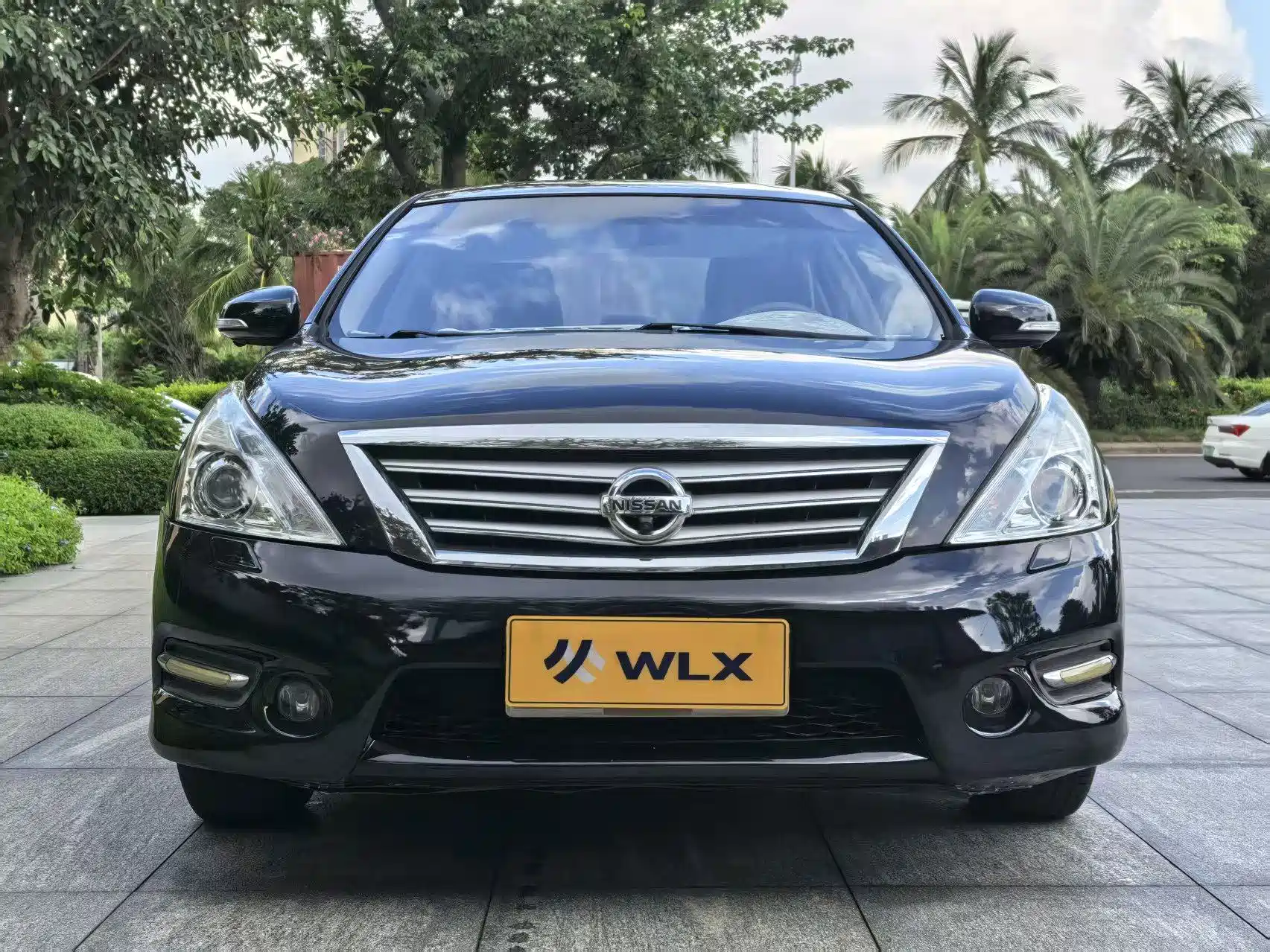Photo 2 - Nissan Teana