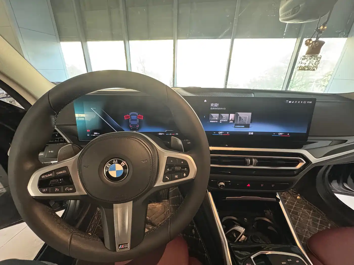 BMW 3 Series 2023 320Li M Sport Package фото 14