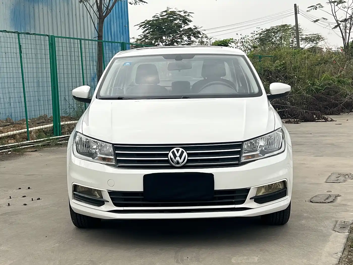 Volkswagen Santana 2016 1.6L Automatic Comfort Edition фото 2