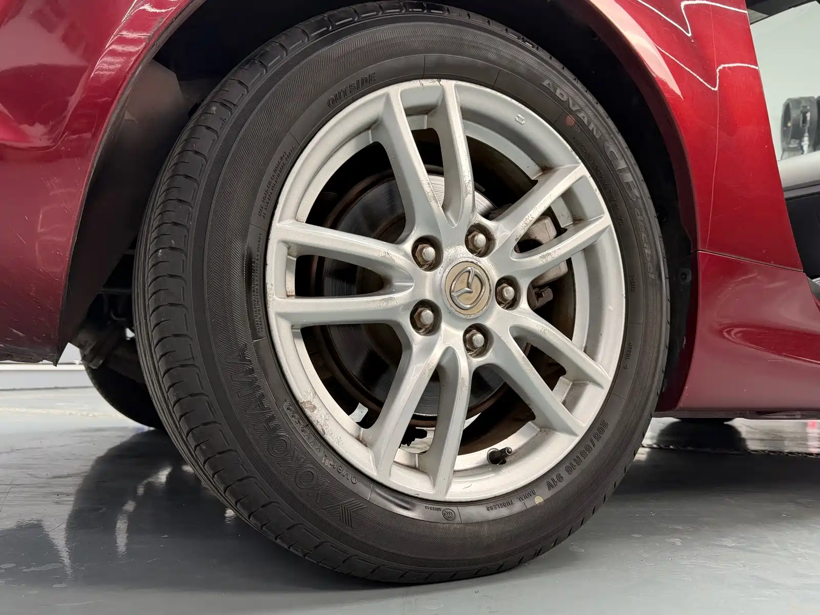 Фото 10 - Mazda MX-5