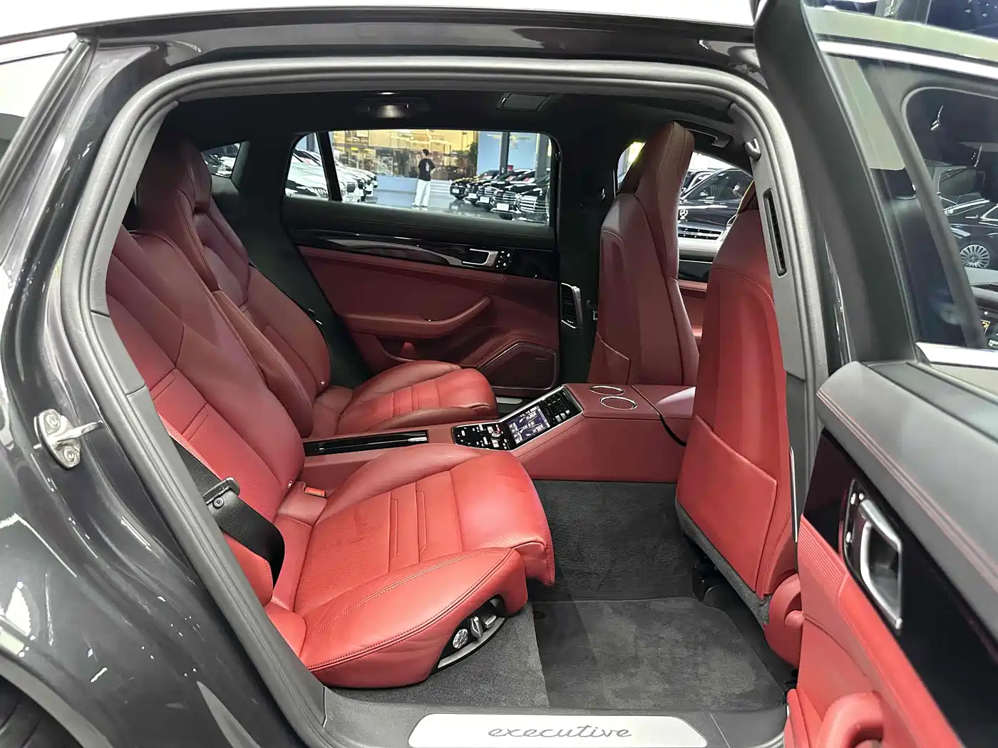 Porsche Panamera 2019 Panamera Executive Long Wheelbase 2.9T фото 8
