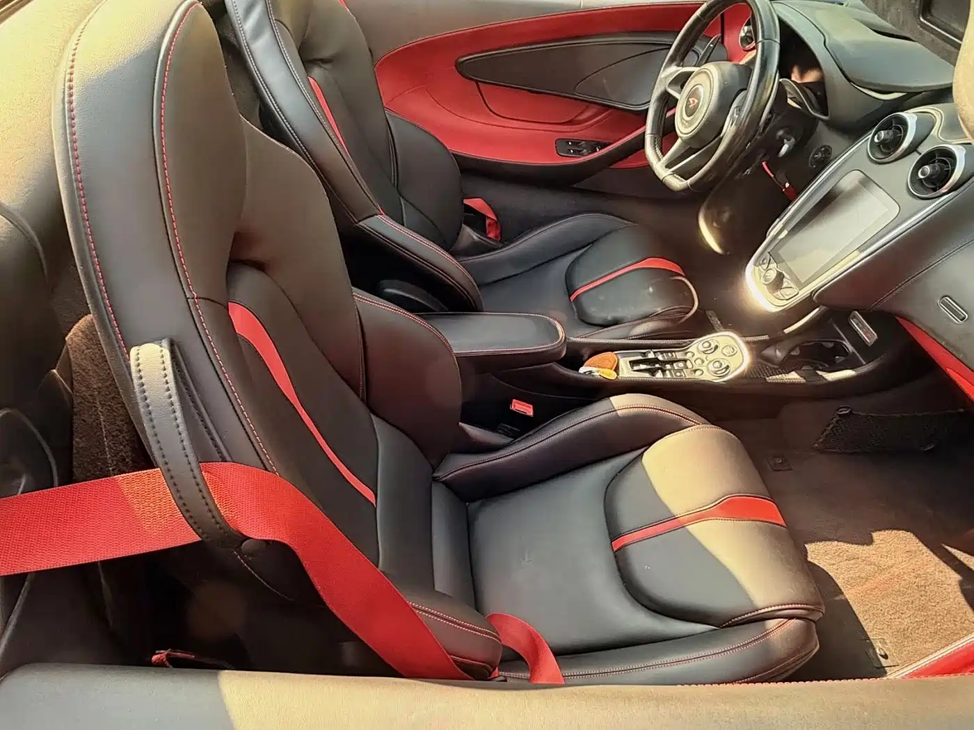McLaren 570 2019 570S 3.8T Spider фото 10