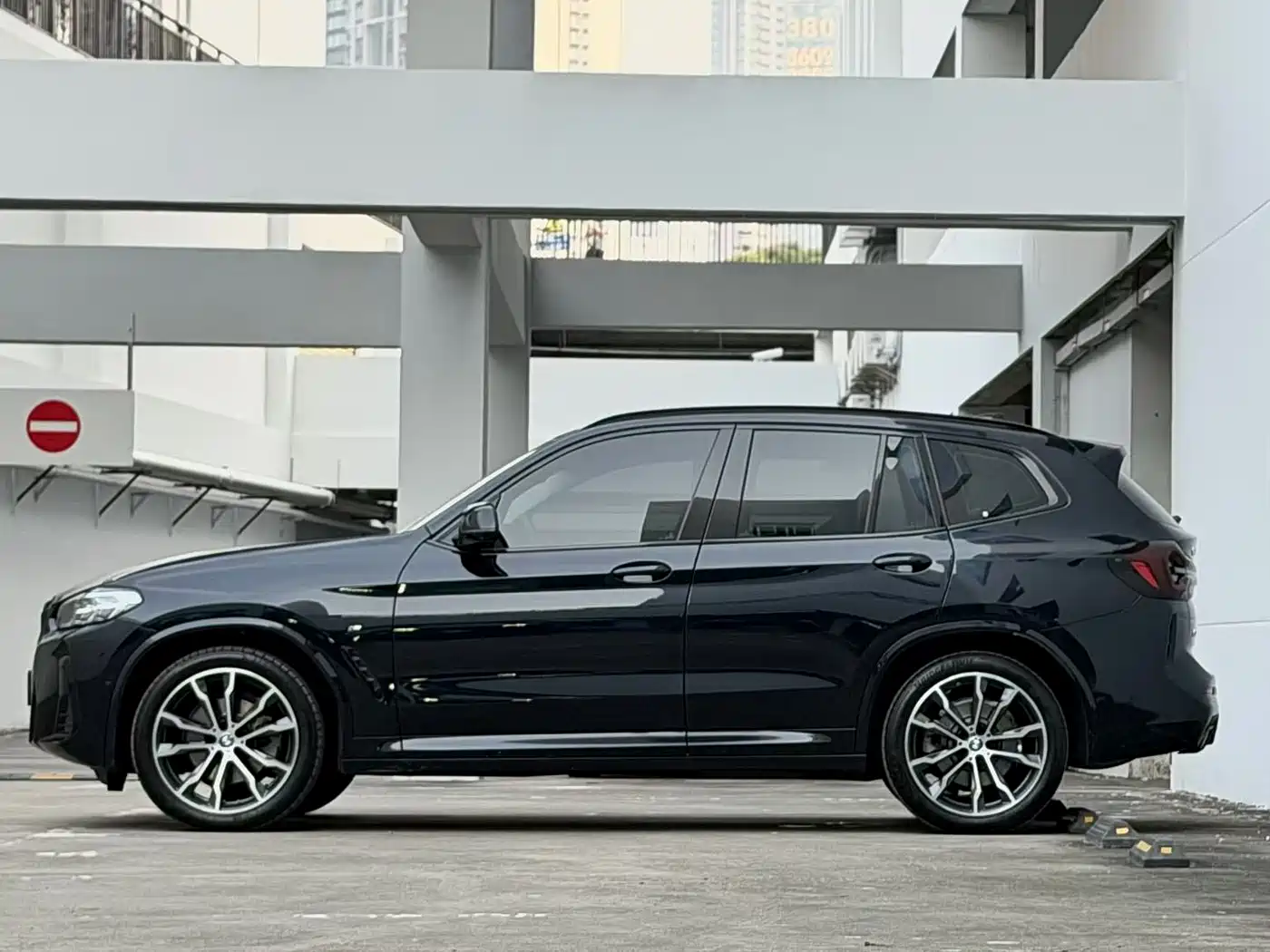 BMW X3 2022 xDrive30i Leading M Night Package фото 3