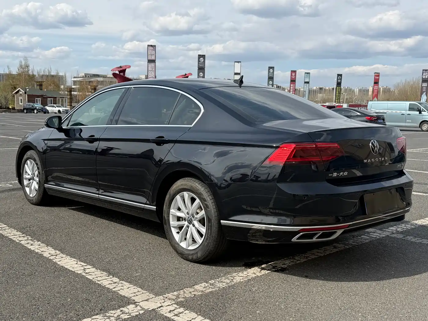 Volkswagen Magotan 2020 280TSI DSG Leading фото 4