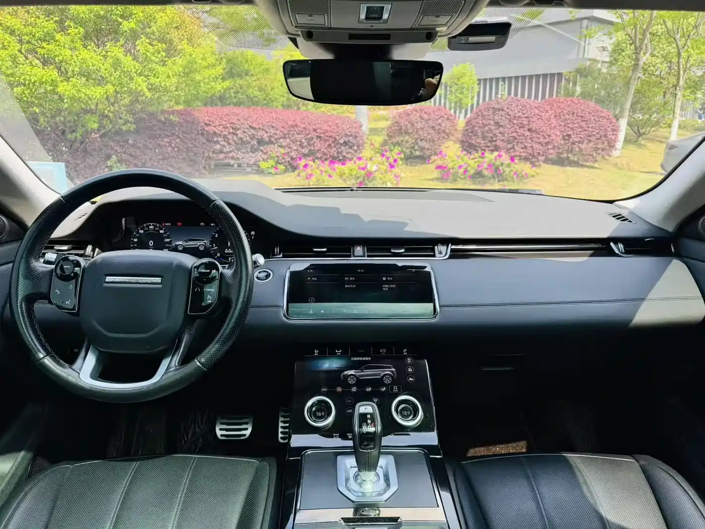 Land Rover Range Rover Evoque 2020 249PS R-DYNAMIC SE Sport Tech Edition фото 8