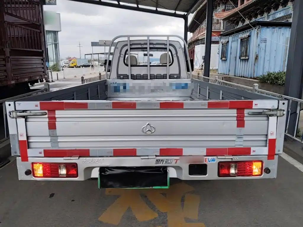 Photo 6 - Changan Kuayue Xinbao T3 EV