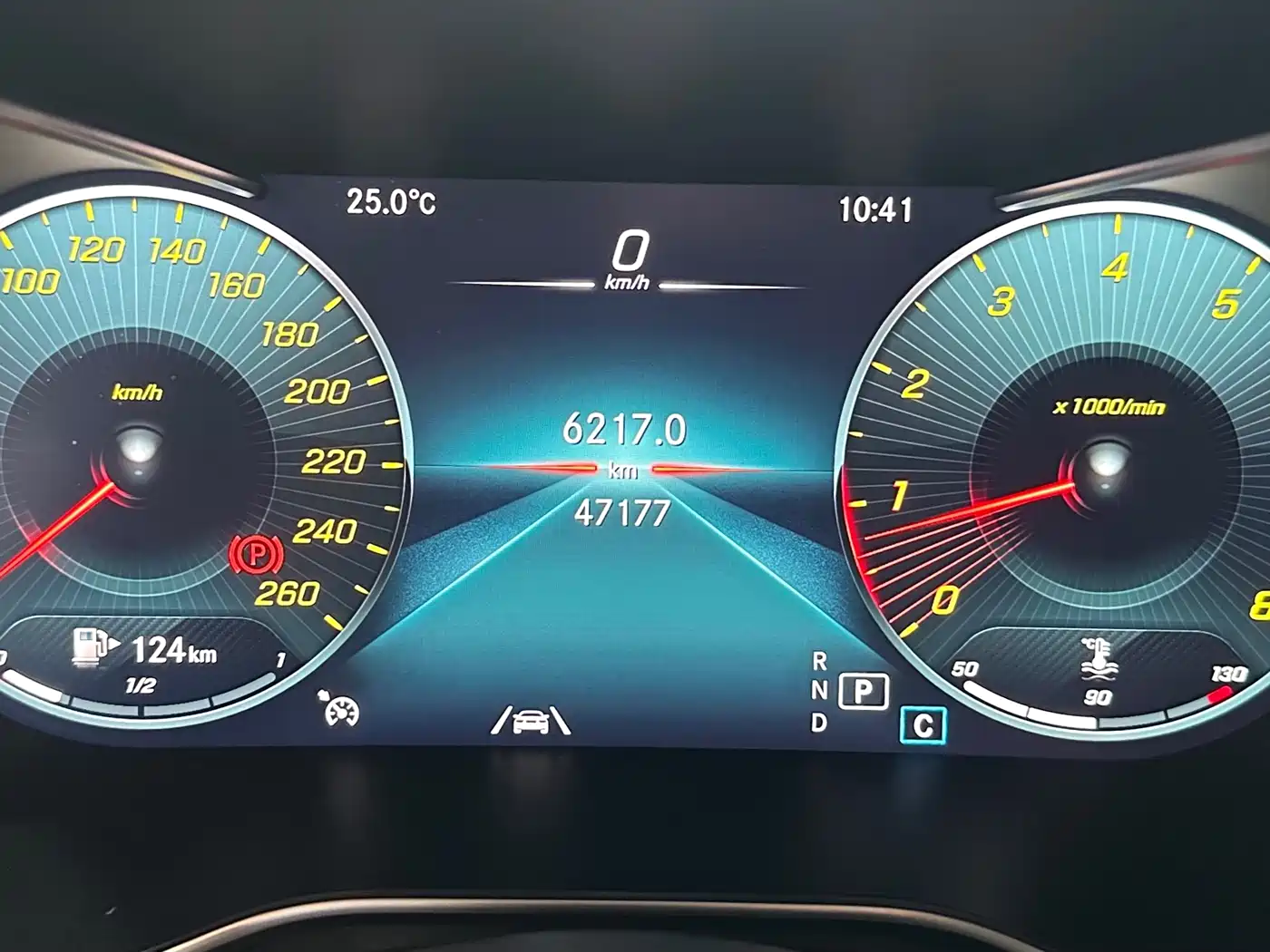 MERCEDES-BENZ GLC