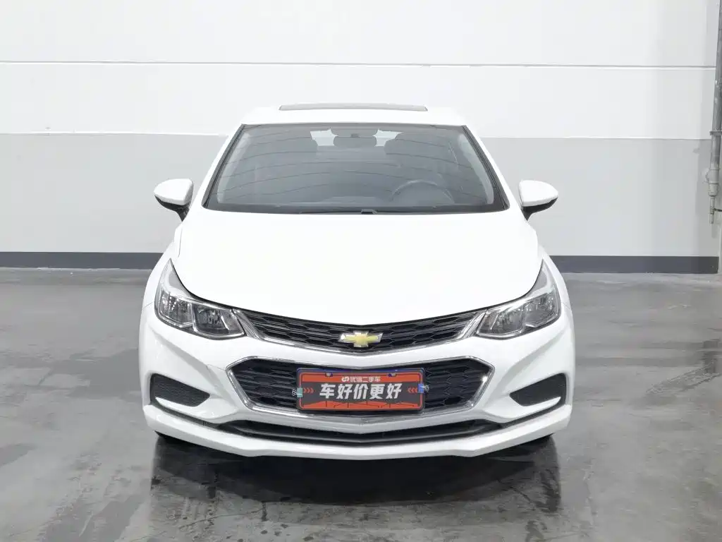Фото 3 - Chevrolet Cruze