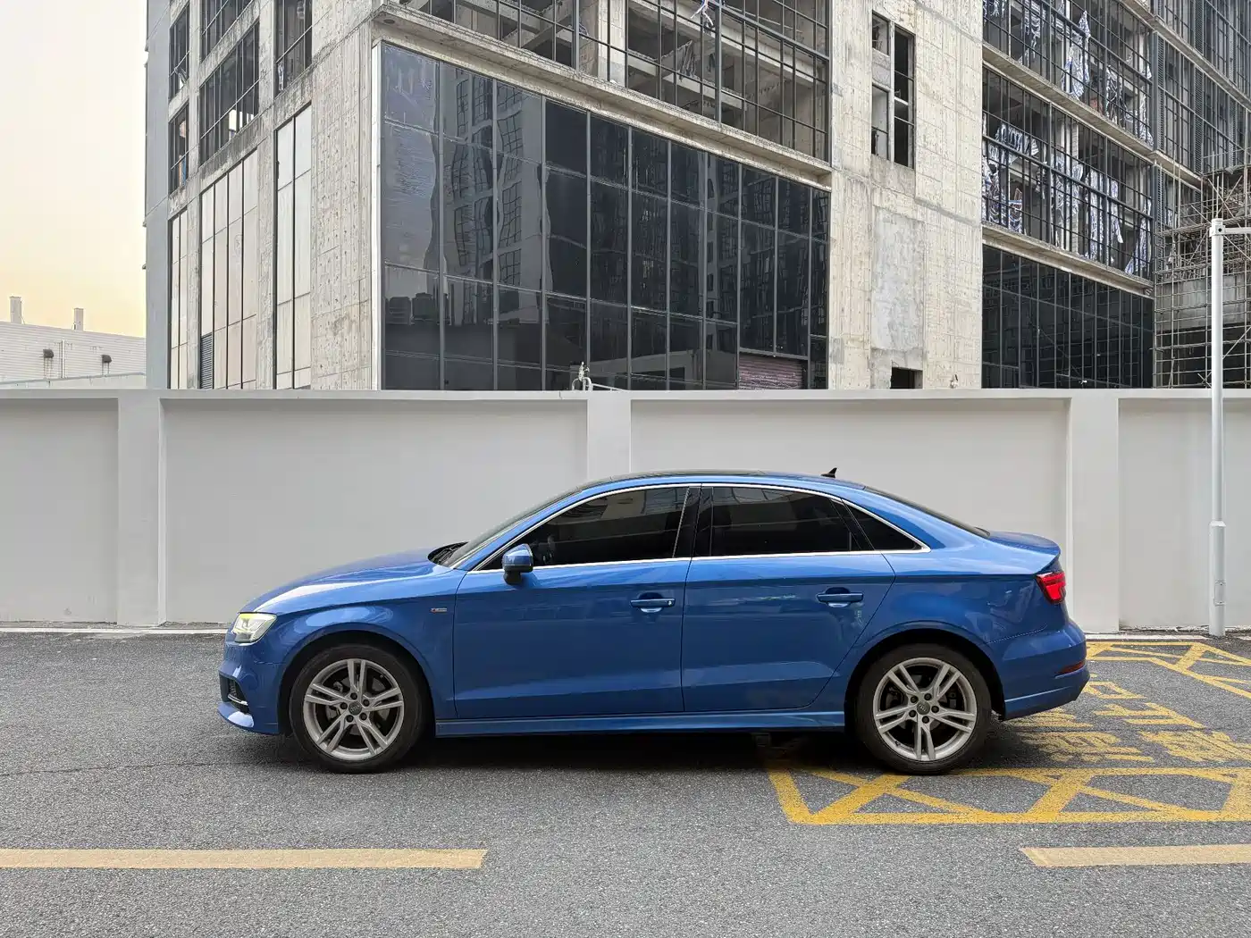 Photo 3 - Audi A3