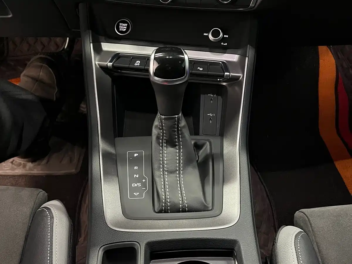 Audi Q3 2022 35 TFSI Fashion Dynamic фото 12