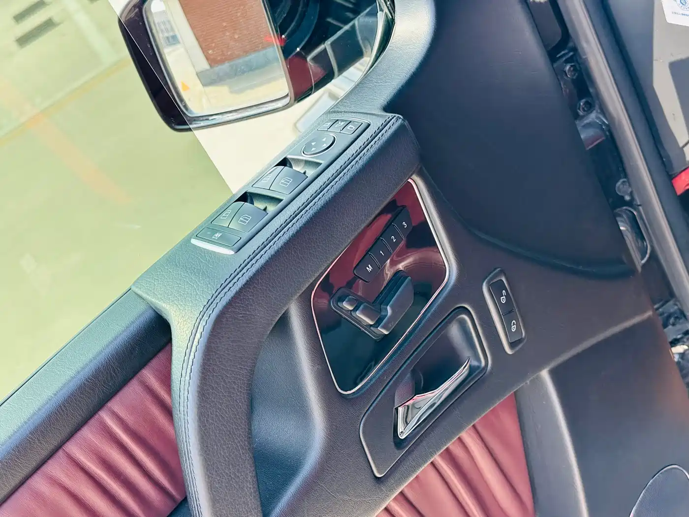 Mercedes-Benz G-Class AMG 2016 AMG G 63 фото 13
