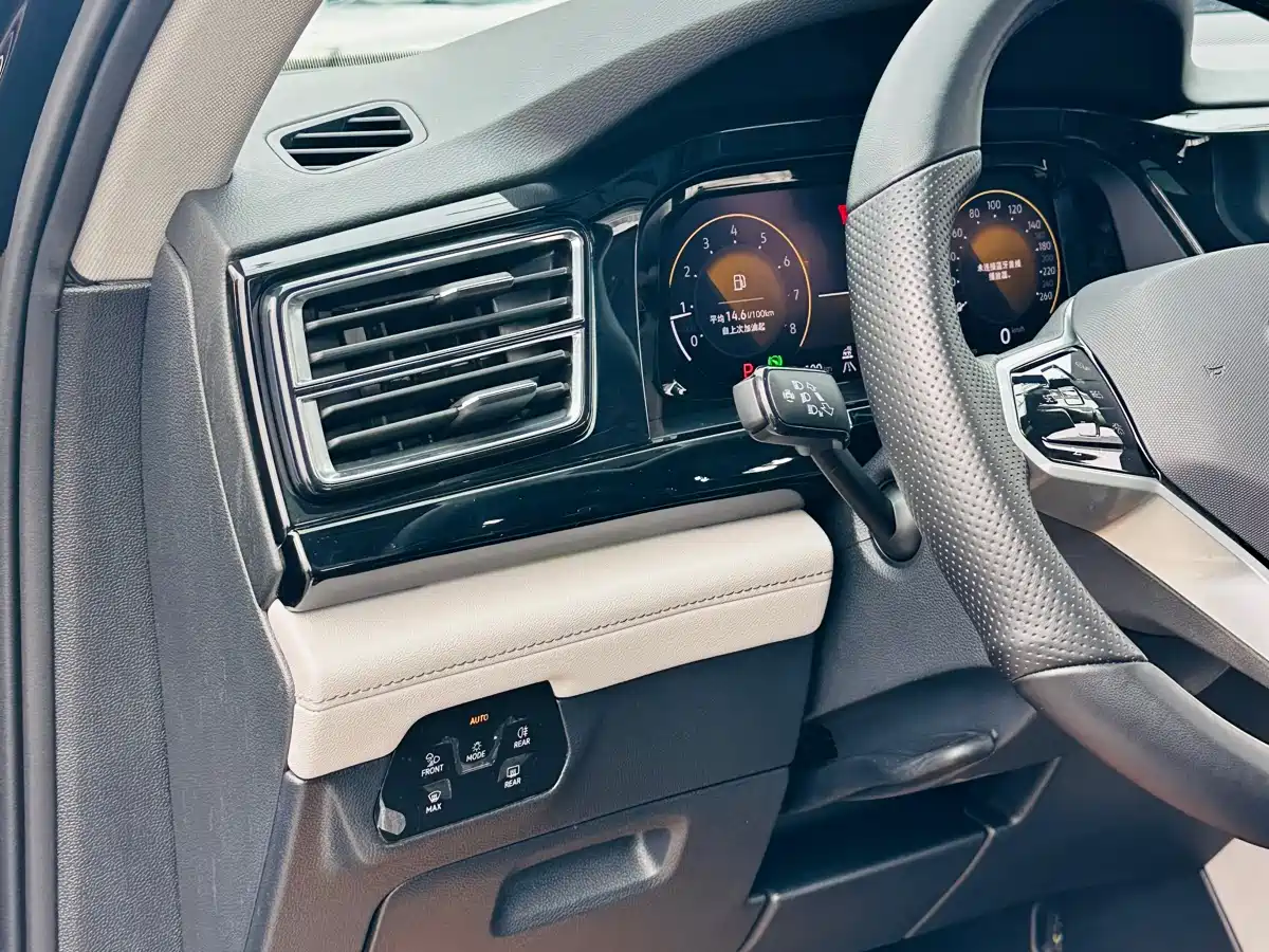 Volkswagen Teramont 2023 380TSI AWD Premium Luxury Edition фото 11