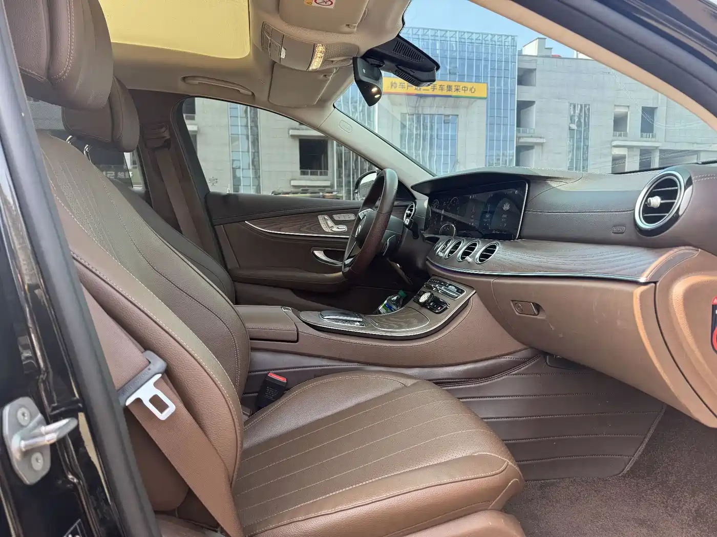 Mercedes-Benz E-Class 2023 E 300 L Luxury фото 9