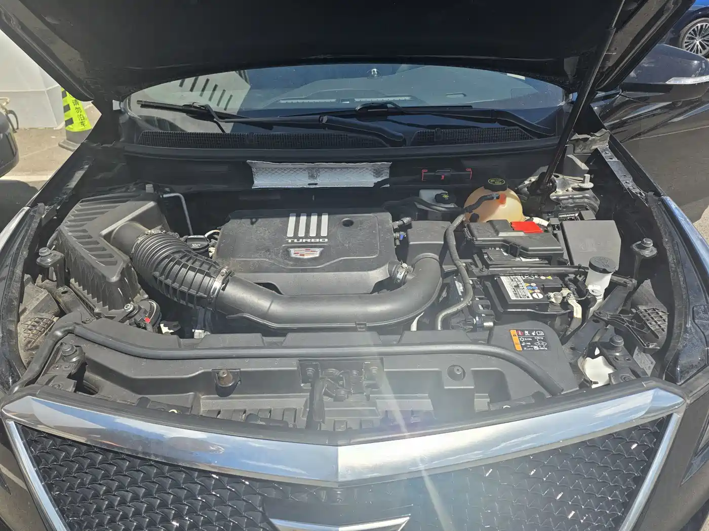 CADILLAC XT5