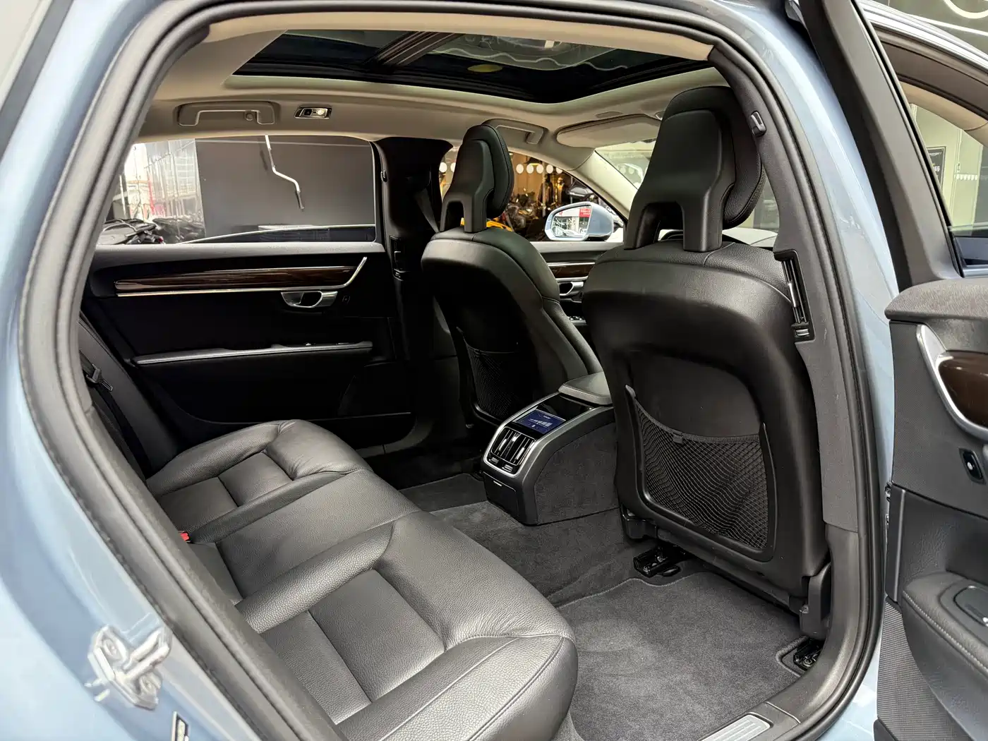 Фото 26 - Volvo S90