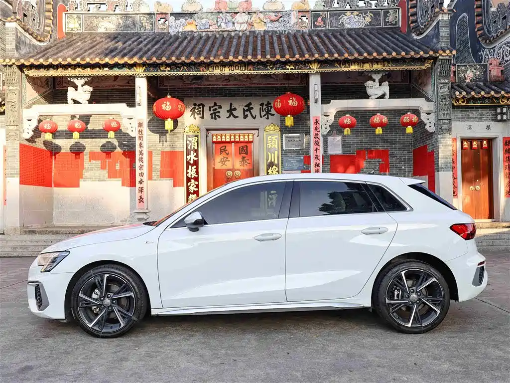 Audi A3 2021 Sportback 35 TFSI Fashion Sport фото 10