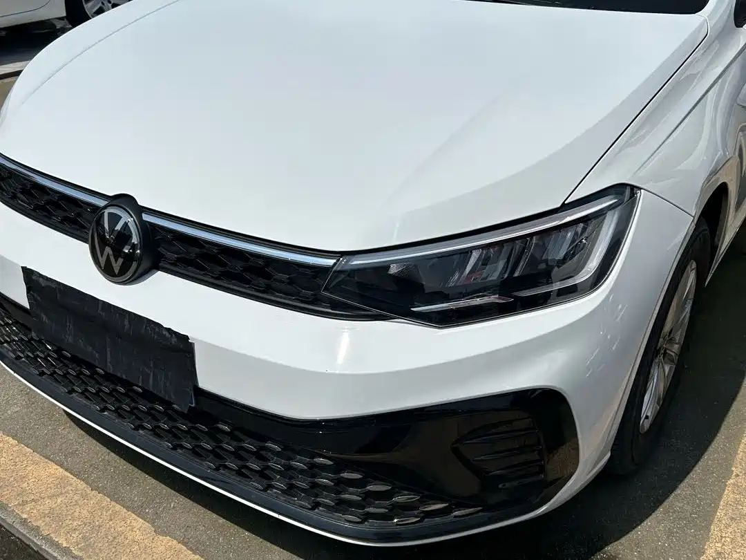 Фото 2 - Volkswagen Lavida