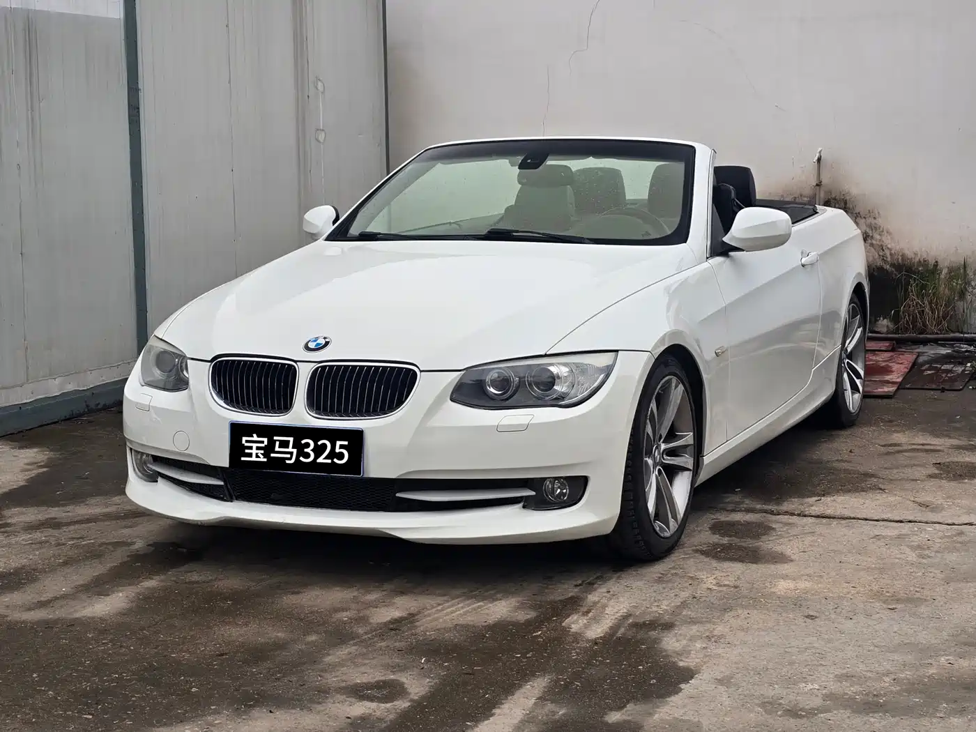 BMW 3 Series (Import) 2011 325i Convertible Coupe