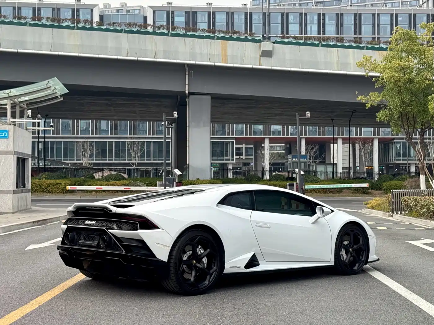 LAMBORGHINI HURACÁN