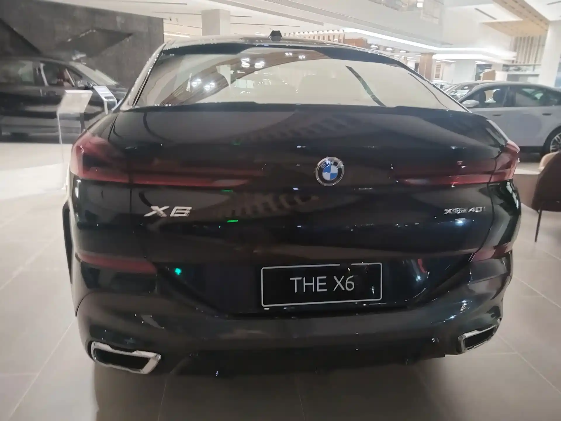 Photo 6 - BMW X6