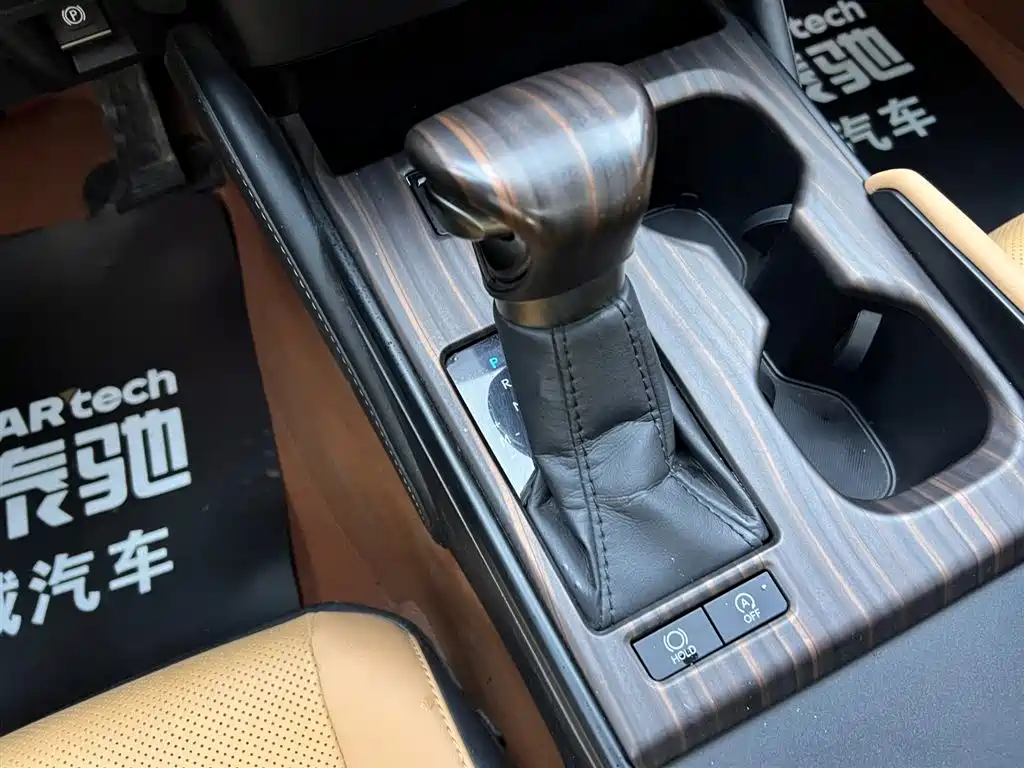 Lexus ES 2022 200 Excellence Edition фото 24