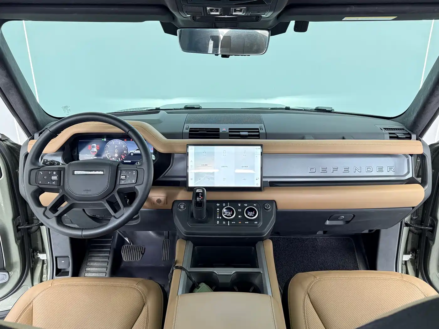 Фото 18 - Land Rover Defender
