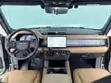 Фото 18 - Land Rover Defender