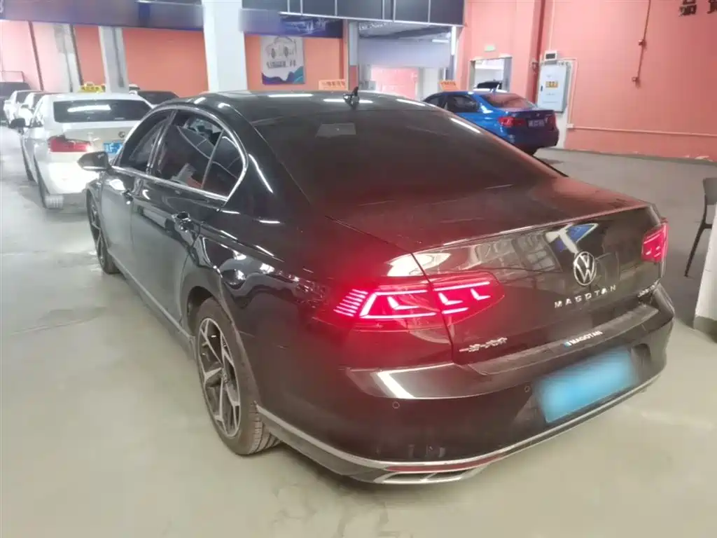 Volkswagen Magotan 2023 Model 2 Million Commemorative Edition 330TSI DSG Luxury фото 5