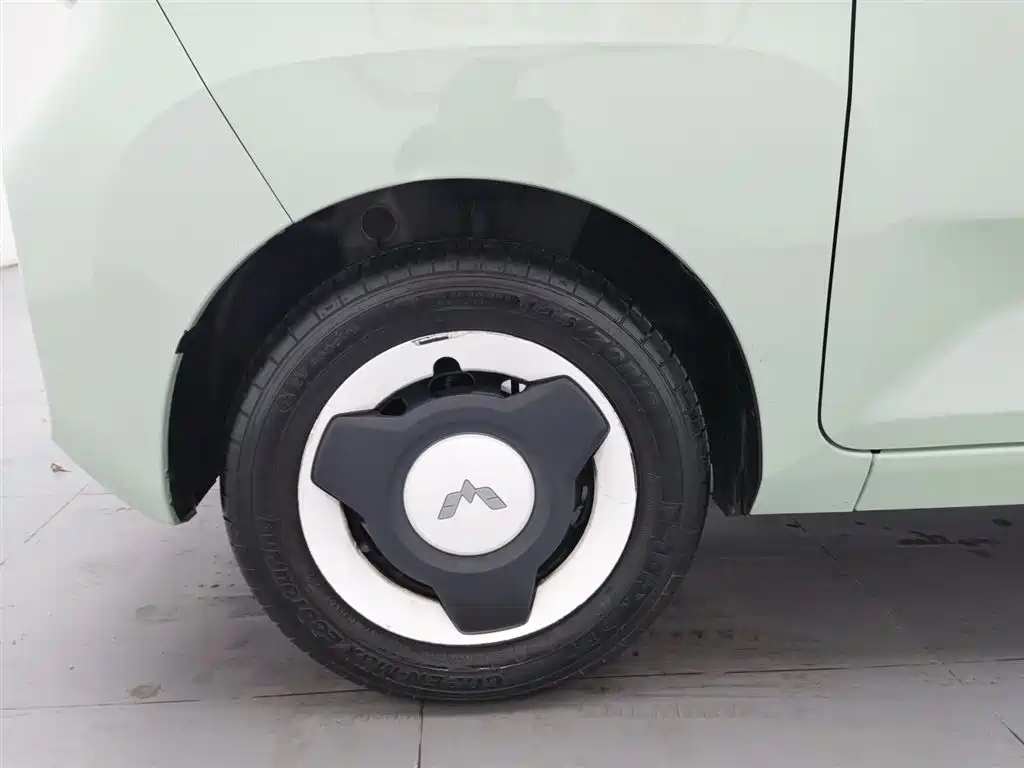 WULING AUTOMOBILE HONGGUANG MINIEV