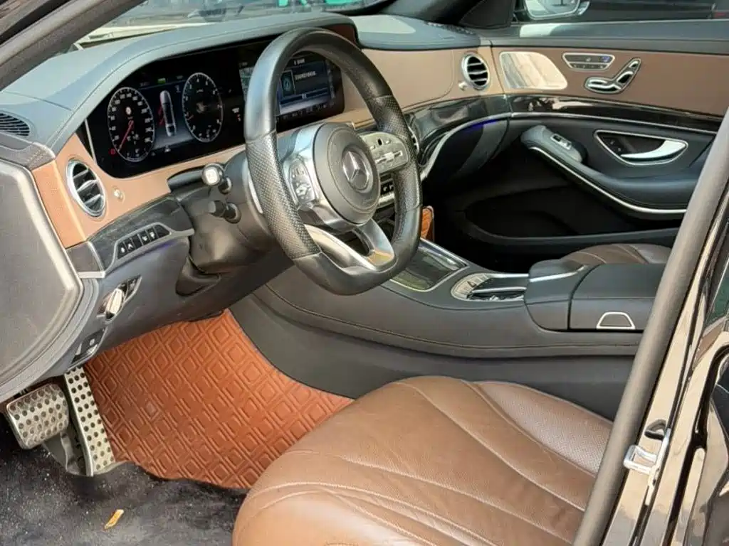 Фото 5 - Mercedes-Benz S-Class