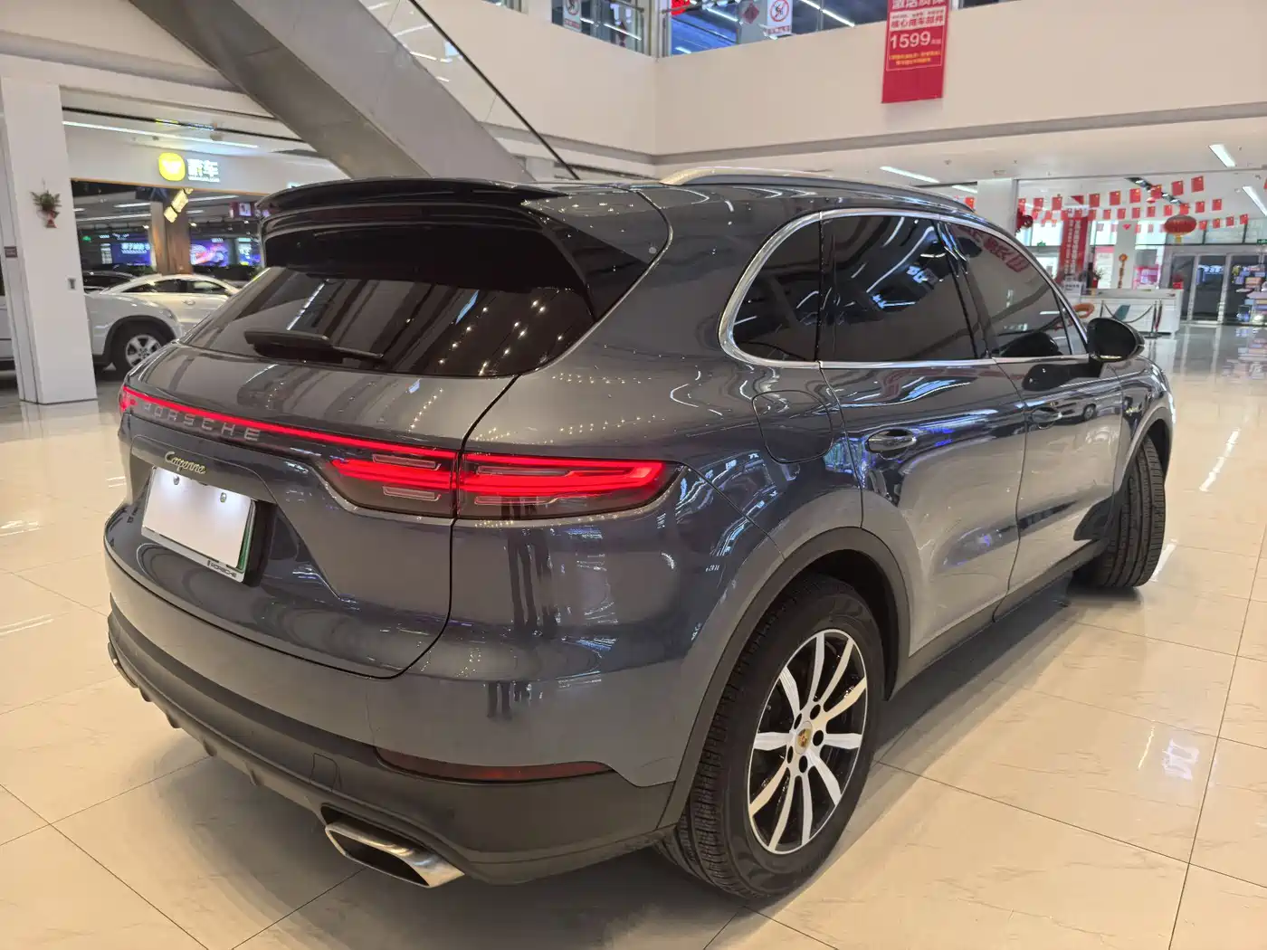 Porsche Cayenne New Energy 2019 Cayenne E-Hybrid 2.0T фото 7