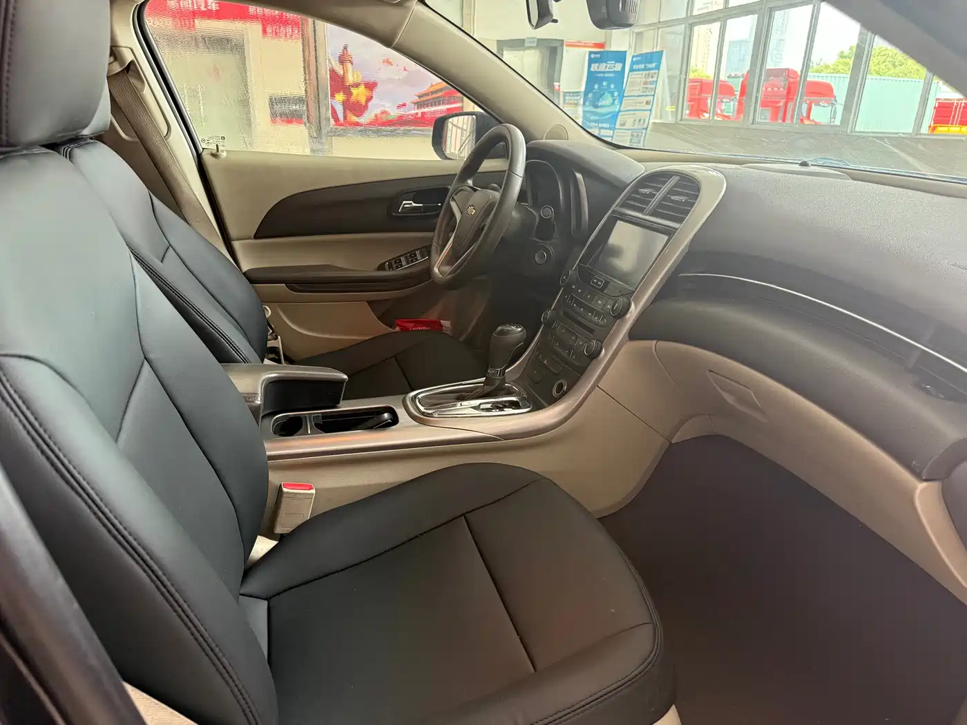 Chevrolet Malibu 2014 2.0L Automatic Comfort фото 7