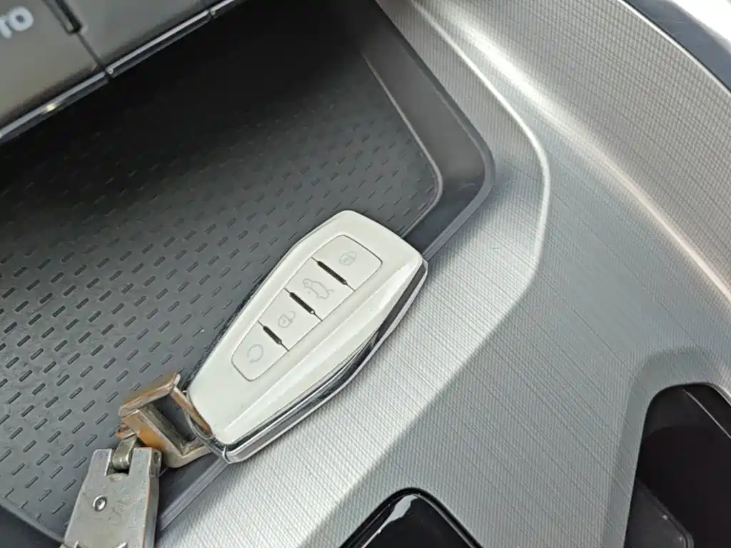 Фото 9 - Geely Preface