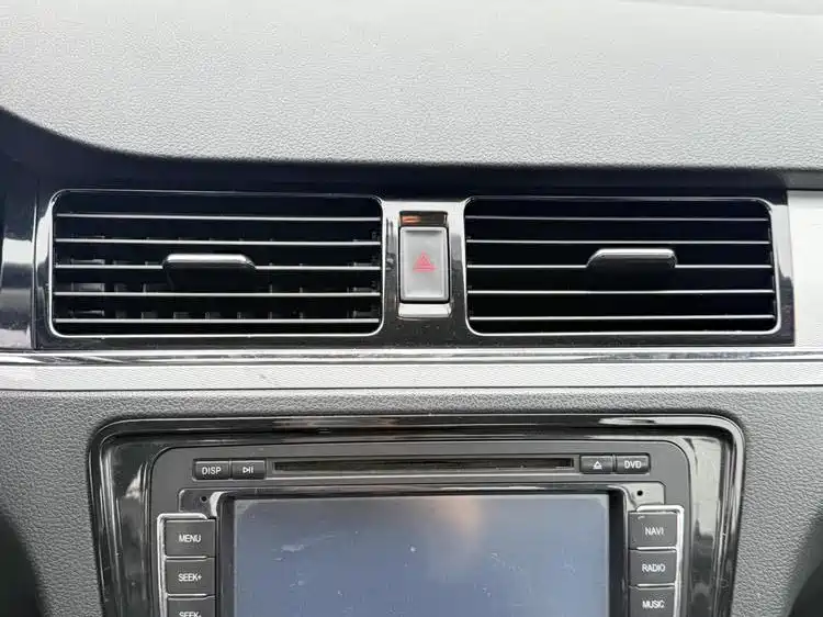 Volkswagen Bora 2015 Quality Edition 1.6L Automatic Comfort фото 16