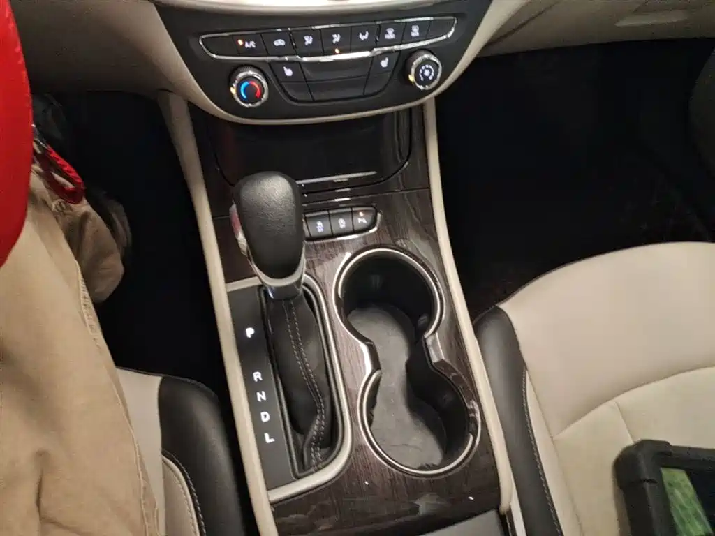 Buick Verano 2019 Sedan 15S Auto Leading фото 14