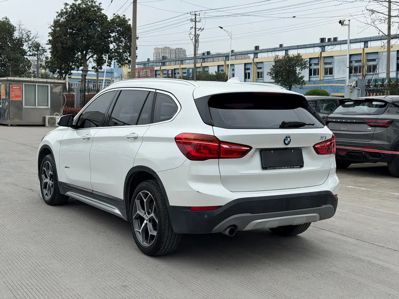 BMW X1 2018 sDrive18Li Premium Model фото 9