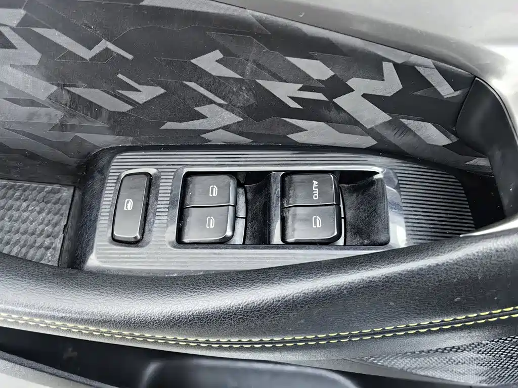 Baojun RS-3 2020 2020 1.5L CVT 24-hour Online Elite Model