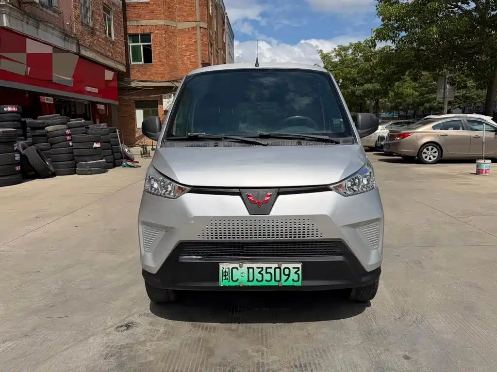 Photo 2 - Wuling Motors Wuling EV50