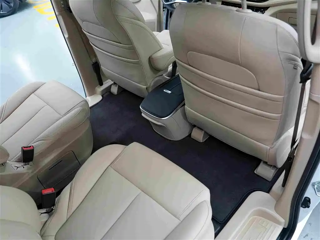 Buick GL8 2026 2025 Land Business Class Smart Enjoy Edition