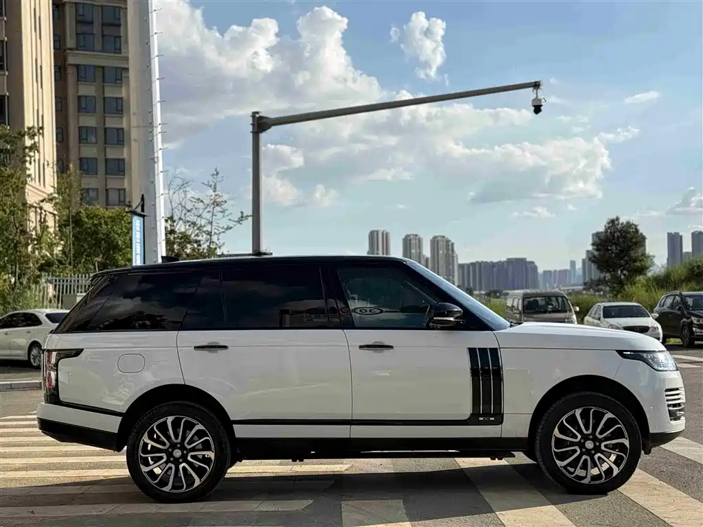 Land Rover Range Rover 2019 3.0 SC V6 Heritage Extended Edition фото 14