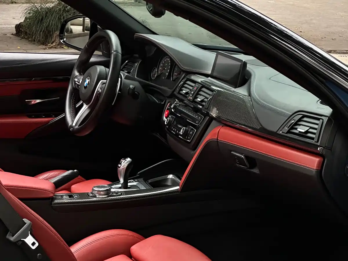 BMW M4 2014 M4 Convertible Coupe фото 19