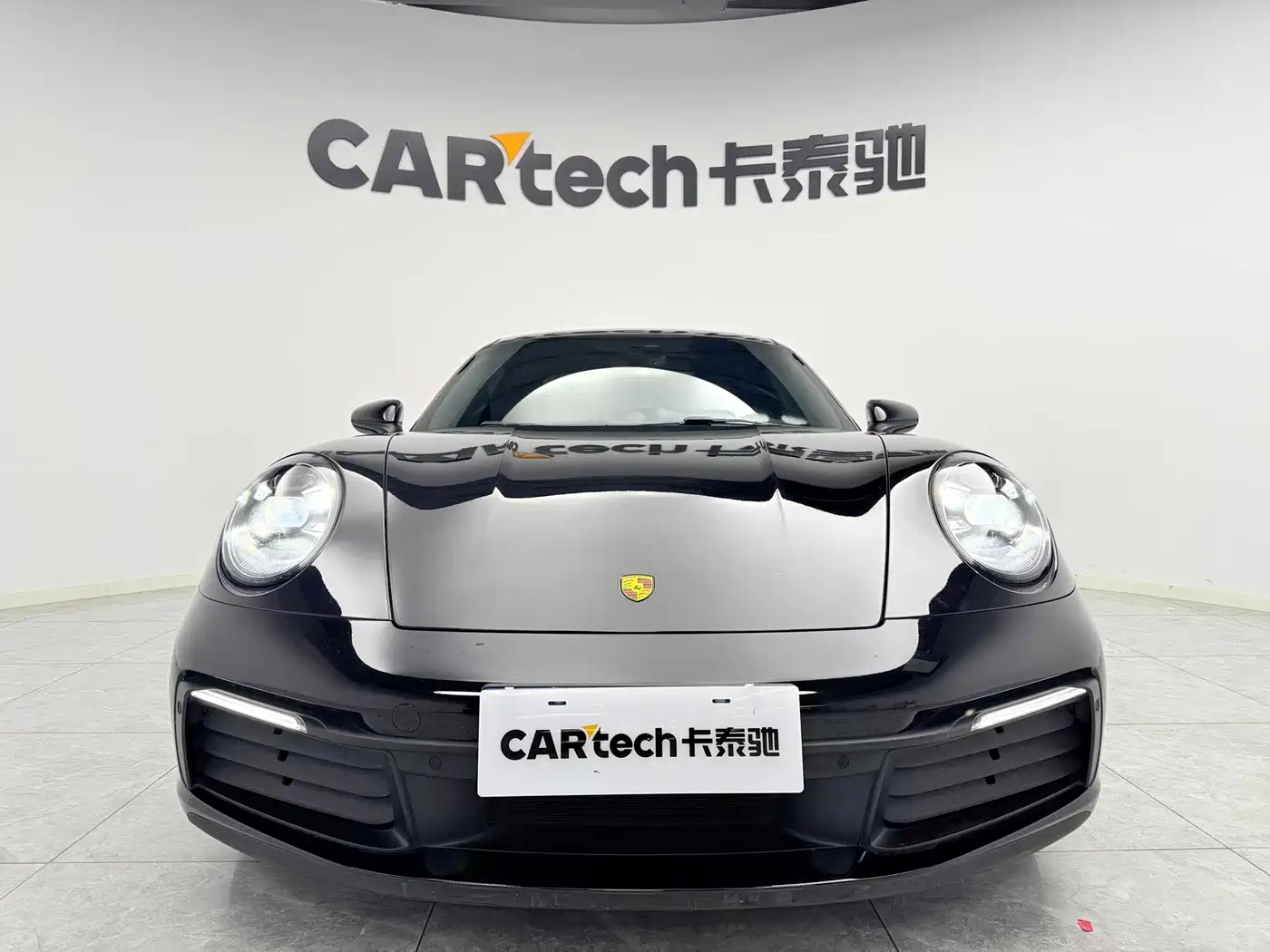 Photo 2 - Porsche 911