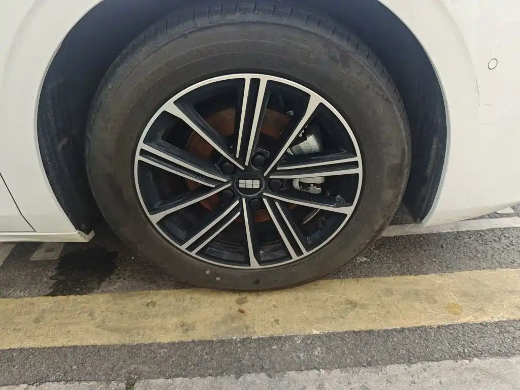 Geely Galaxy Galaxy A7 2025 2025 EM-i 70km Voyage Edition