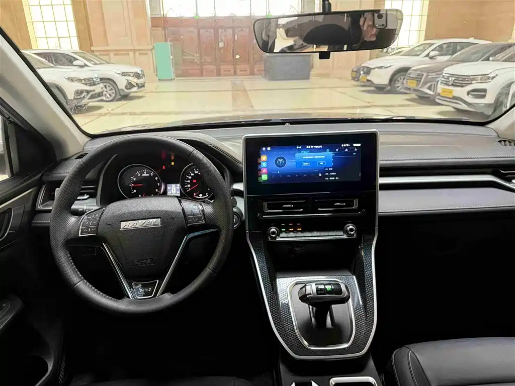 Haval M6 2023 PLUS 1.5T DCT Luxury Smart Connect фото 8